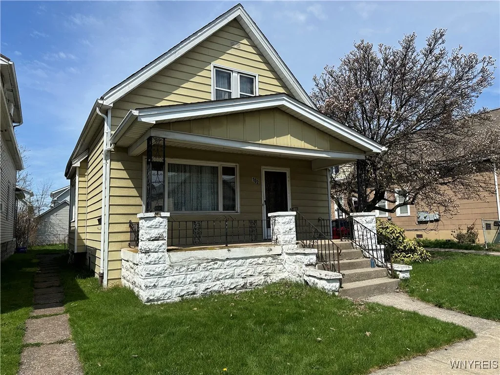 102 Fredro Street, Buffalo, New York 14206, Buffalo, New York 14206, 3 Bedrooms Bedrooms, 6 Rooms Rooms,1 BathroomBathrooms,Residential,Closed,102 Fredro Street, Buffalo, New York 14206,0,B1602039