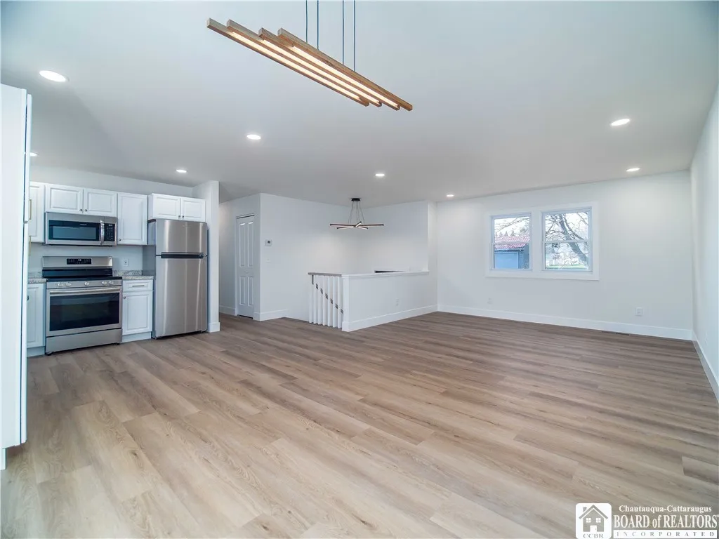 224 Valleyview Avenue, Jamestown, New York 14701, Jamestown, New York 14701, 3 Bedrooms Bedrooms, 8 Rooms Rooms,1 BathroomBathrooms,Residential,Closed,224 Valleyview Avenue, Jamestown, New York 14701,0,R1602066