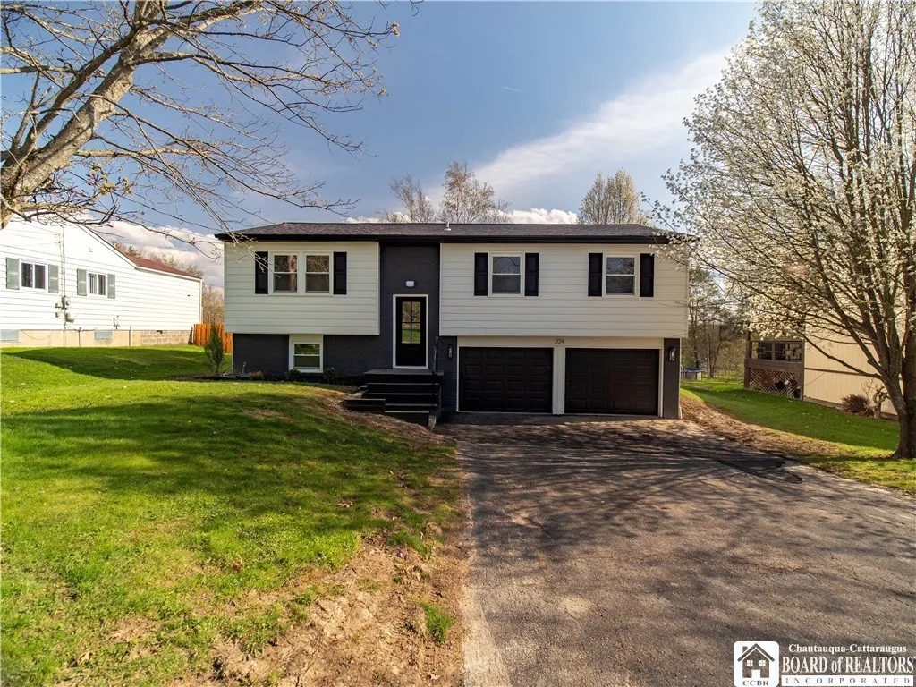 224 Valleyview Avenue, Jamestown, New York 14701, Jamestown, New York 14701, 3 Bedrooms Bedrooms, 8 Rooms Rooms,1 BathroomBathrooms,Residential,Closed,224 Valleyview Avenue, Jamestown, New York 14701,0,R1602066
