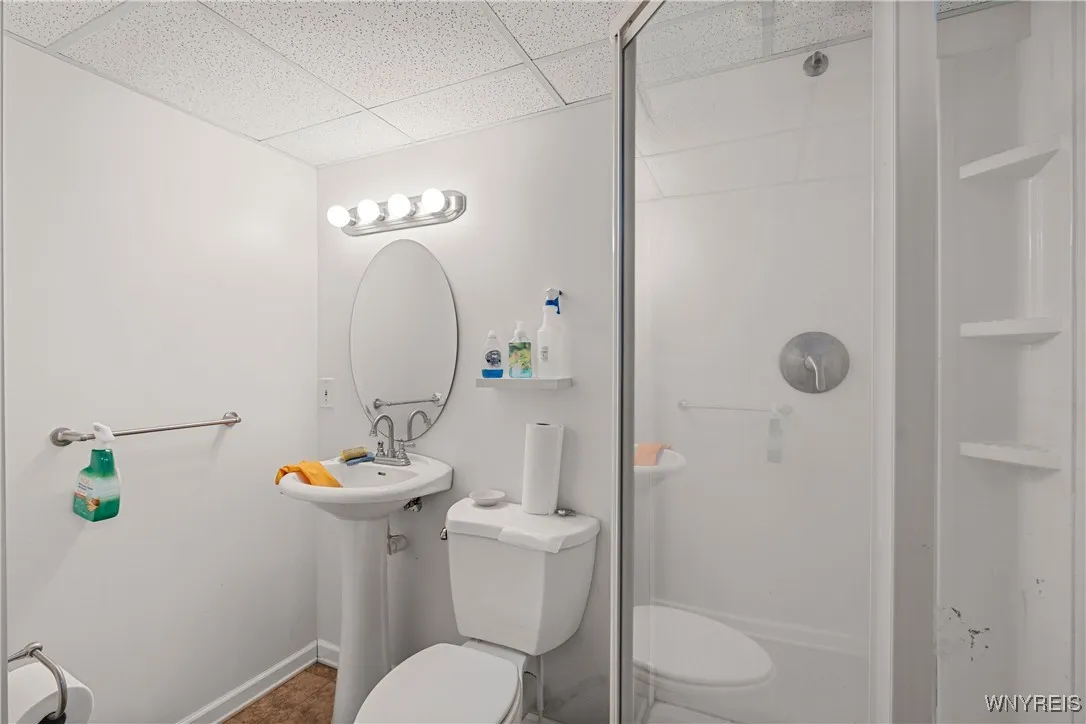32 Lincoln Avenue, Lockport-city, New York 14094, Lockport City, New York 14094, 2 Bedrooms Bedrooms, 6 Rooms Rooms,2 BathroomsBathrooms,Residential,Closed,32 Lincoln Avenue, Lockport-city, New York 14094,B1602135