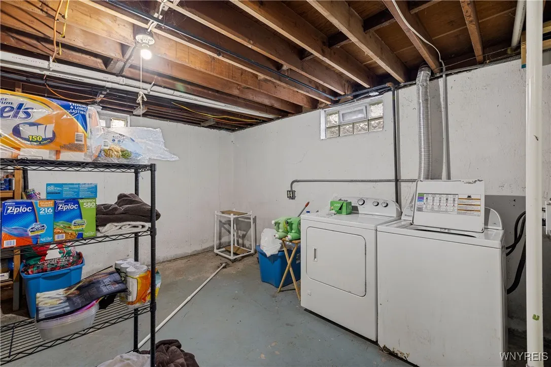 32 Lincoln Avenue, Lockport-city, New York 14094, Lockport City, New York 14094, 2 Bedrooms Bedrooms, 6 Rooms Rooms,2 BathroomsBathrooms,Residential,Closed,32 Lincoln Avenue, Lockport-city, New York 14094,B1602135