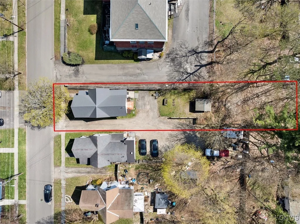 52 Front Street, Norwich-city, New York 13815, Norwich, New York 13815, 3 Bedrooms Bedrooms, 7 Rooms Rooms,1 BathroomBathrooms,Residential,Closed,52 Front Street, Norwich-city, New York 13815,0,S1601436