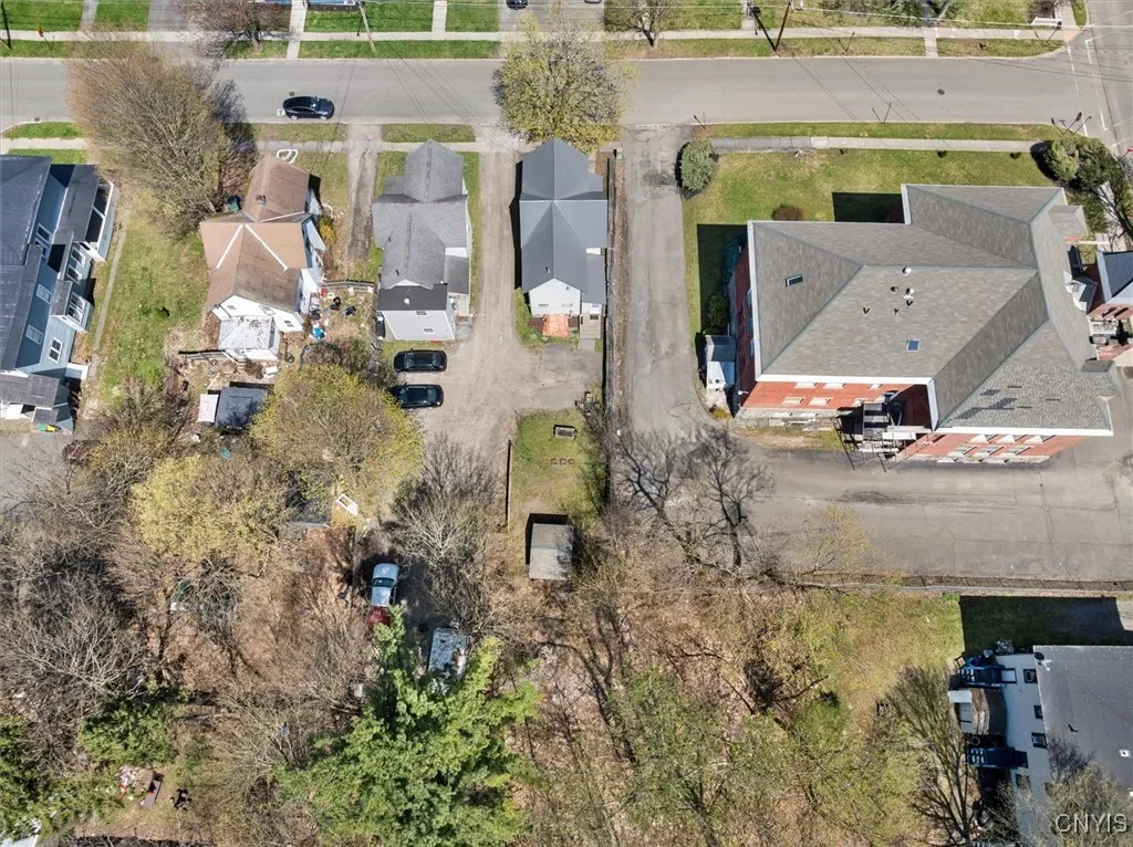 52 Front Street, Norwich-city, New York 13815, Norwich, New York 13815, 3 Bedrooms Bedrooms, 7 Rooms Rooms,1 BathroomBathrooms,Residential,Closed,52 Front Street, Norwich-city, New York 13815,0,S1601436
