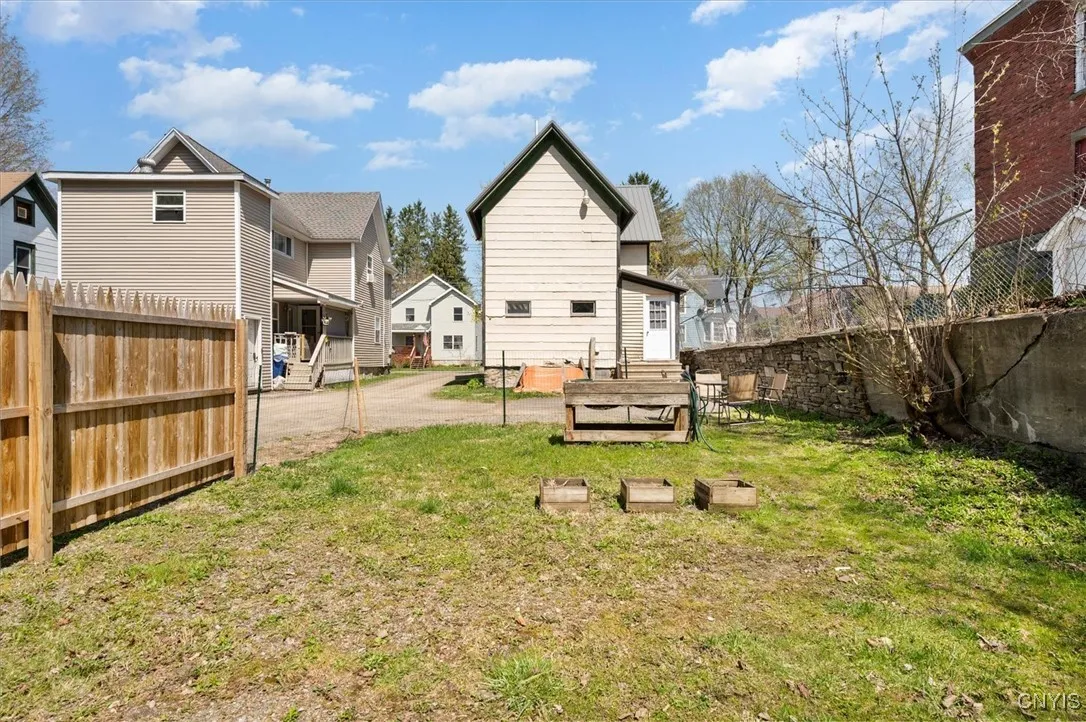 52 Front Street, Norwich-city, New York 13815, Norwich, New York 13815, 3 Bedrooms Bedrooms, 7 Rooms Rooms,1 BathroomBathrooms,Residential,Closed,52 Front Street, Norwich-city, New York 13815,0,S1601436