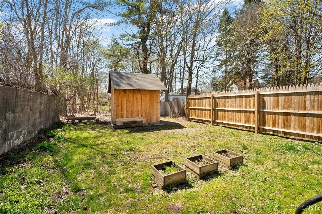 52 Front Street, Norwich-city, New York 13815, Norwich, New York 13815, 3 Bedrooms Bedrooms, 7 Rooms Rooms,1 BathroomBathrooms,Residential,Closed,52 Front Street, Norwich-city, New York 13815,0,S1601436