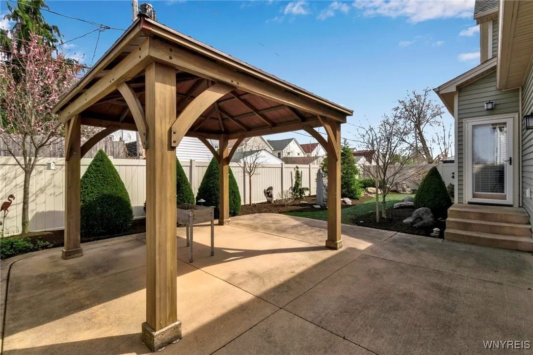 58 Rachel Vincent, Buffalo, New York 14216, Buffalo, New York 14216, 3 Bedrooms Bedrooms, 8 Rooms Rooms,2 BathroomsBathrooms,Residential,Closed,58 Rachel Vincent, Buffalo, New York 14216,0,B1601933