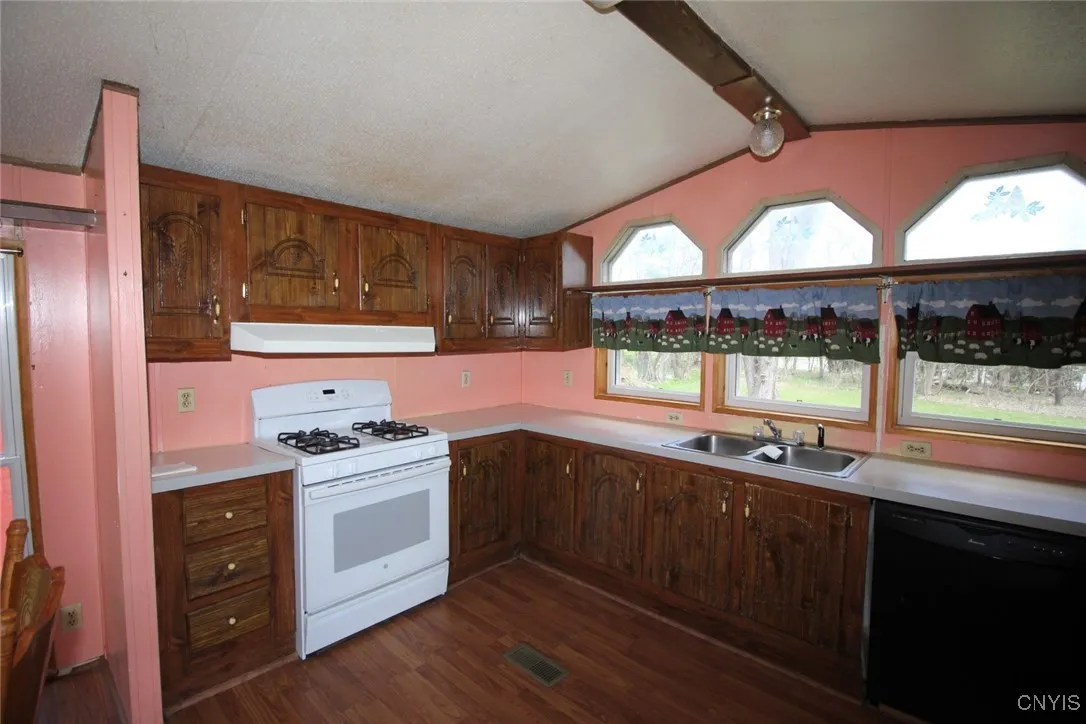 9487 Us Route 20, Bridgewater, New York 13313, Bridgewater, New York 13313, 2 Bedrooms Bedrooms, 6 Rooms Rooms,1 BathroomBathrooms,Residential,Closed,9487 Us Route 20, Bridgewater, New York 13313,0,S1602148