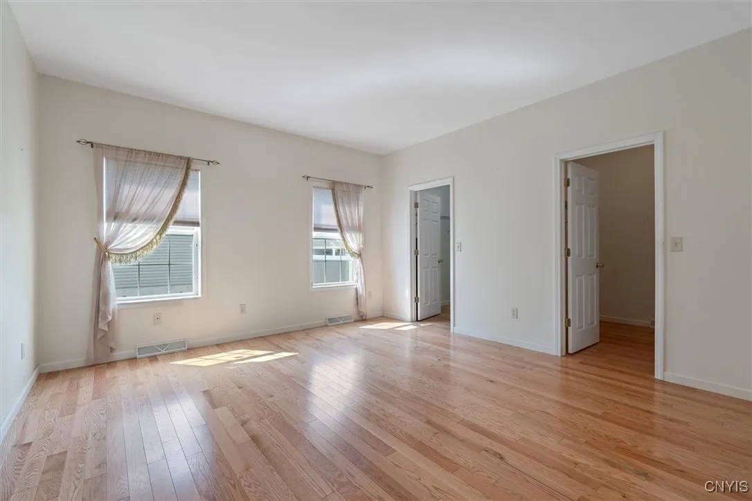 5055 Constitution Lane, Salina, New York 13088, Salina, New York 13088, 3 Bedrooms Bedrooms, 8 Rooms Rooms,2 BathroomsBathrooms,Residential Lease,Closed,5055 Constitution Lane, Salina, New York 13088,0,S1602172