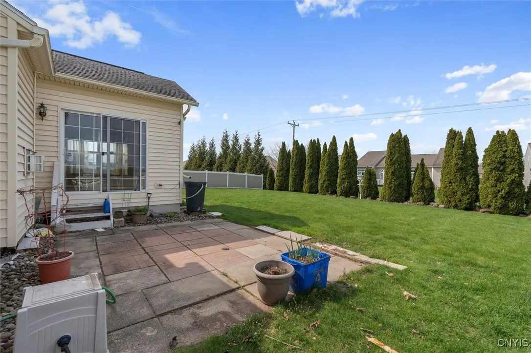 5055 Constitution Lane, Salina, New York 13088, Salina, New York 13088, 3 Bedrooms Bedrooms, 8 Rooms Rooms,2 BathroomsBathrooms,Residential Lease,Closed,5055 Constitution Lane, Salina, New York 13088,0,S1602172