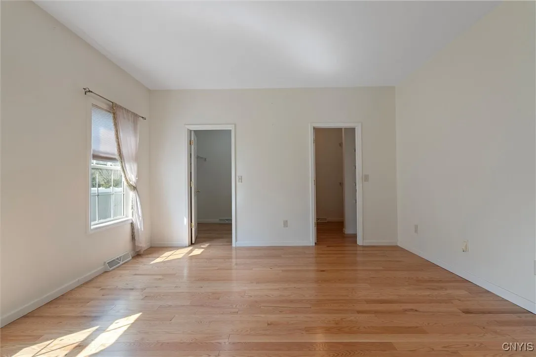 5055 Constitution Lane, Salina, New York 13088, Salina, New York 13088, 3 Bedrooms Bedrooms, 8 Rooms Rooms,2 BathroomsBathrooms,Residential Lease,Closed,5055 Constitution Lane, Salina, New York 13088,0,S1602172