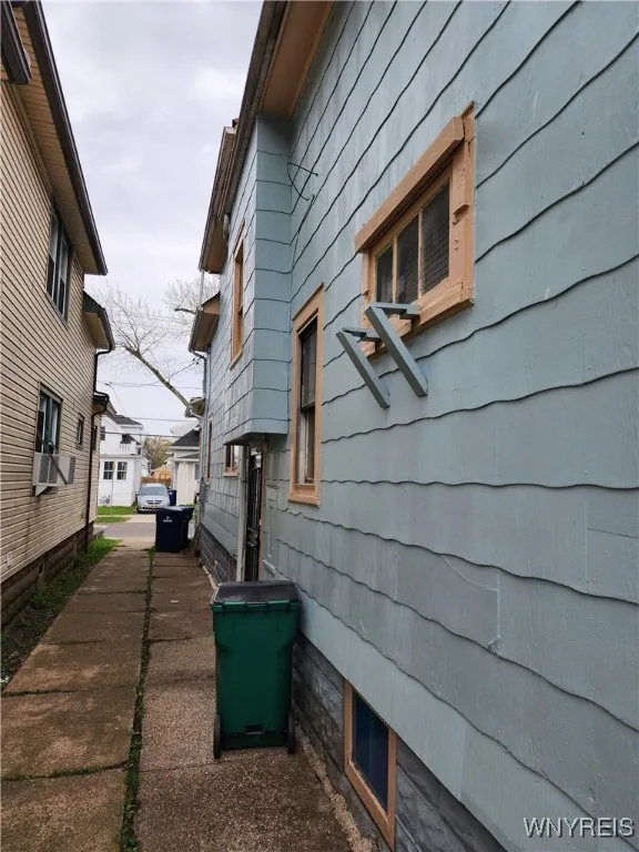 18 Phyllis Avenue, Buffalo, New York 14215, Buffalo, New York 14215, 5 Bedrooms Bedrooms, ,2 BathroomsBathrooms,Residential,For Sale,18 Phyllis Avenue, Buffalo, New York 14215,0,B1602183