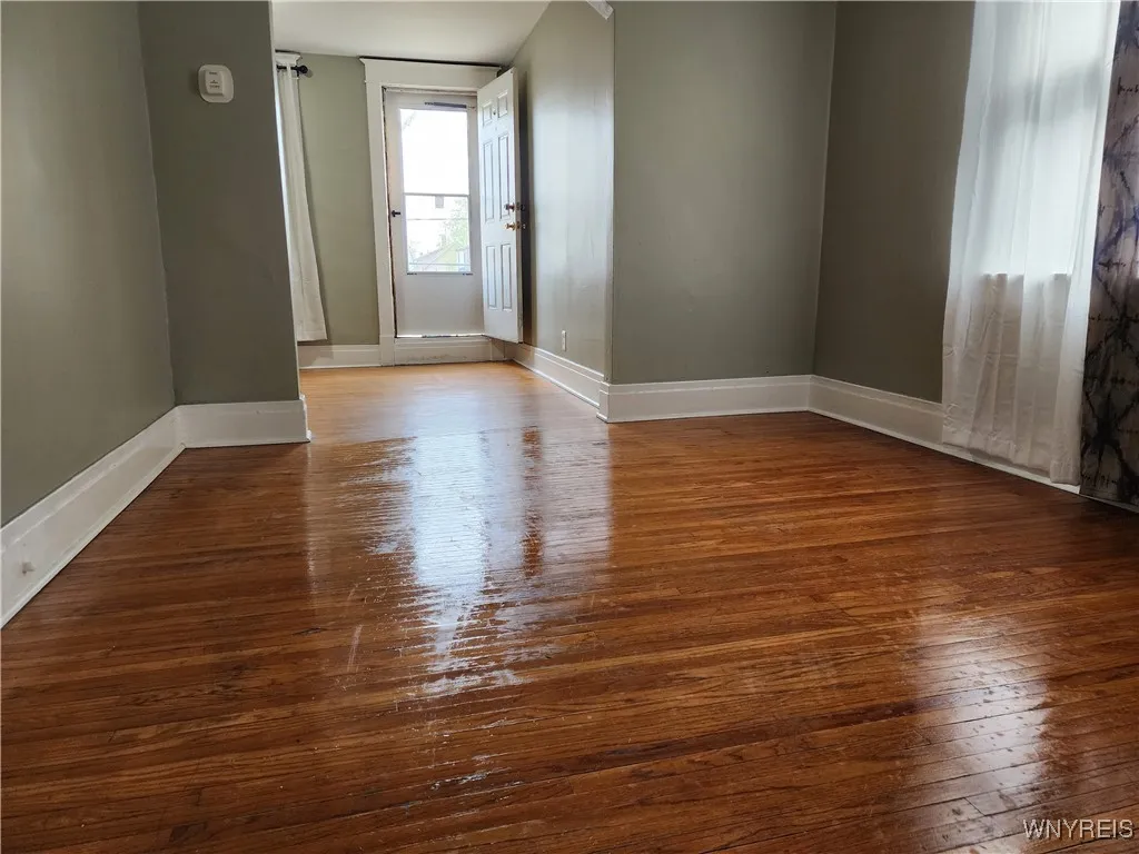 18 Phyllis Avenue, Buffalo, New York 14215, Buffalo, New York 14215, 5 Bedrooms Bedrooms, ,2 BathroomsBathrooms,Residential,For Sale,18 Phyllis Avenue, Buffalo, New York 14215,0,B1602183