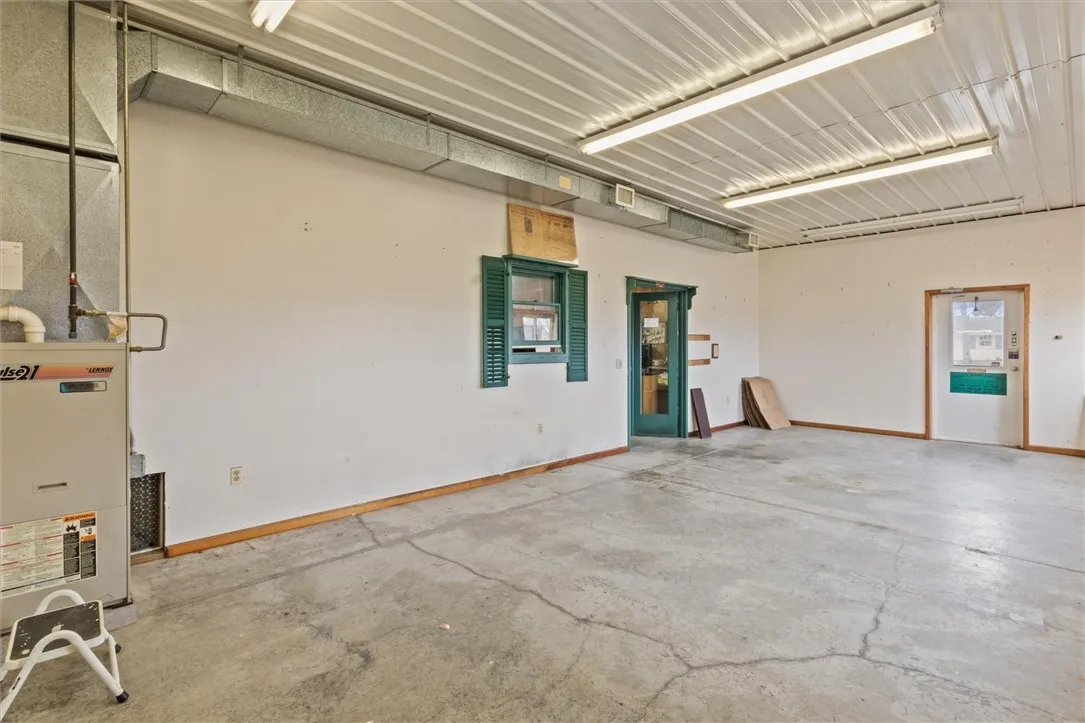 2481 County Road 20, Phelps, New York 14432, Phelps, New York 14432, 3 Bedrooms Bedrooms, 9 Rooms Rooms,1 BathroomBathrooms,Residential,Closed,2481 County Road 20, Phelps, New York 14432,0,R1602210