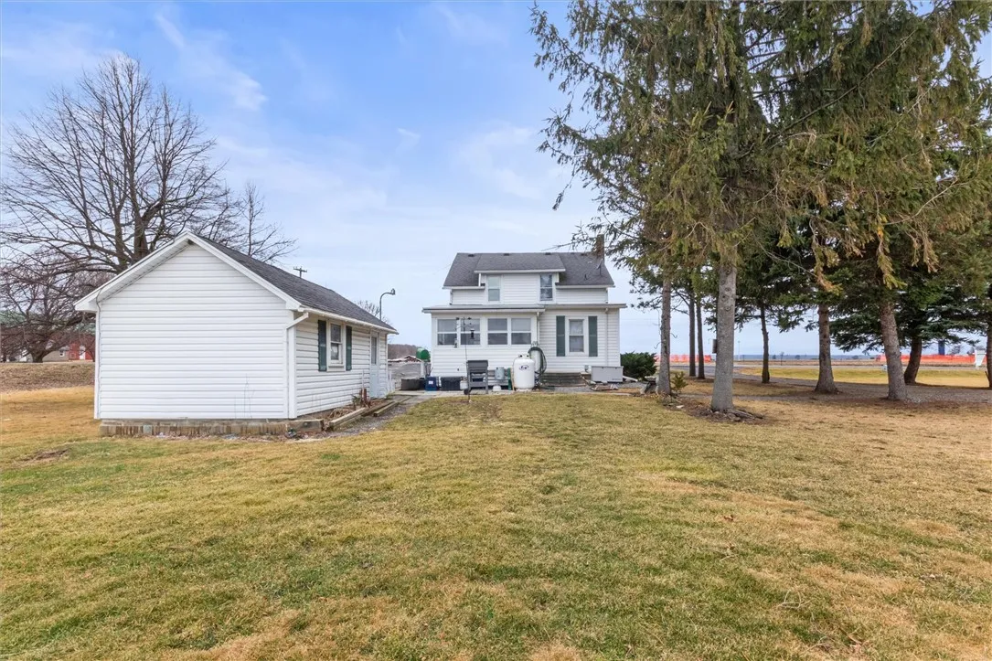 2481 County Road 20, Phelps, New York 14432, Phelps, New York 14432, 3 Bedrooms Bedrooms, 9 Rooms Rooms,1 BathroomBathrooms,Residential,Closed,2481 County Road 20, Phelps, New York 14432,0,R1602210