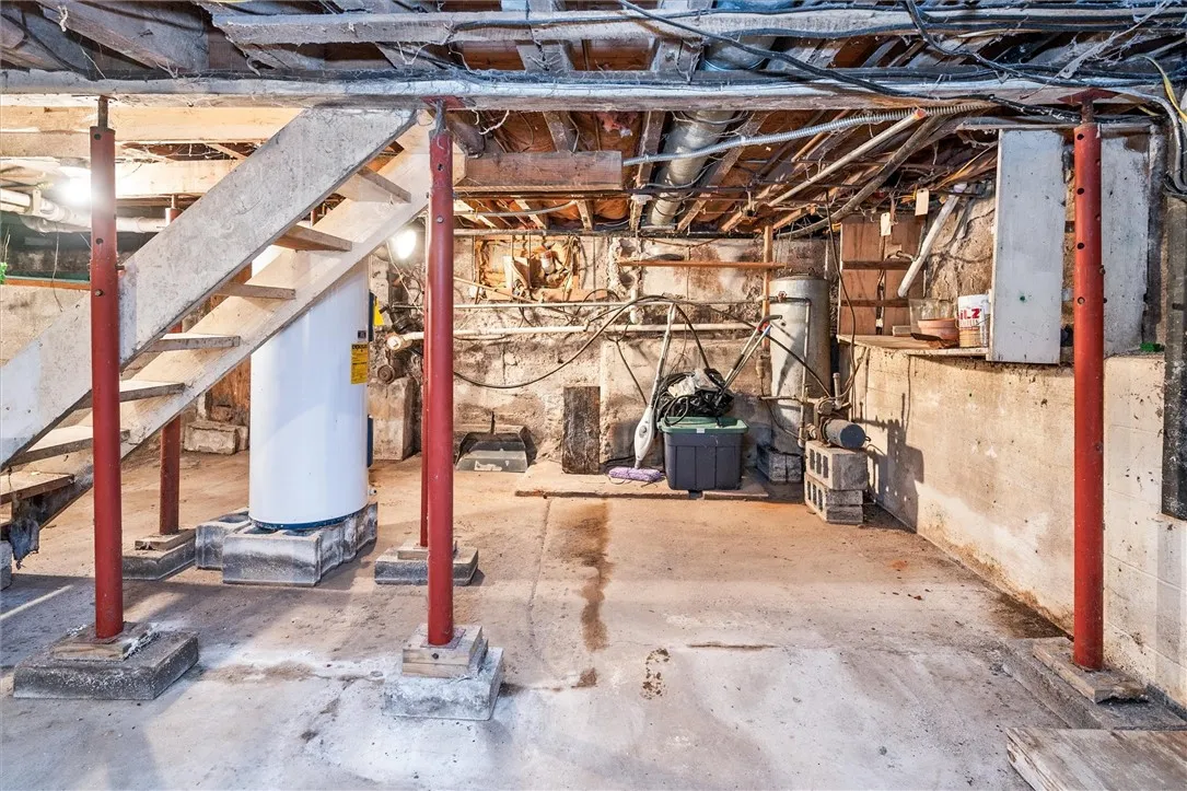 2481 County Road 20, Phelps, New York 14432, Phelps, New York 14432, 3 Bedrooms Bedrooms, 9 Rooms Rooms,1 BathroomBathrooms,Residential,Closed,2481 County Road 20, Phelps, New York 14432,0,R1602210