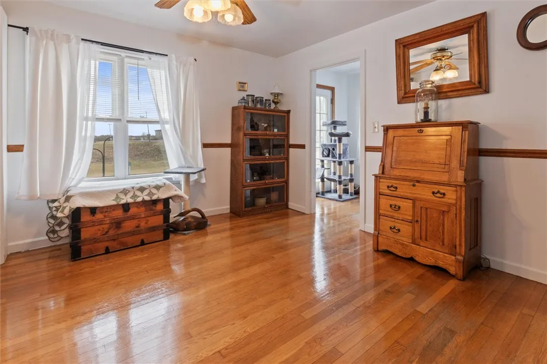 2481 County Road 20, Phelps, New York 14432, Phelps, New York 14432, 3 Bedrooms Bedrooms, 9 Rooms Rooms,1 BathroomBathrooms,Residential,Closed,2481 County Road 20, Phelps, New York 14432,0,R1602210