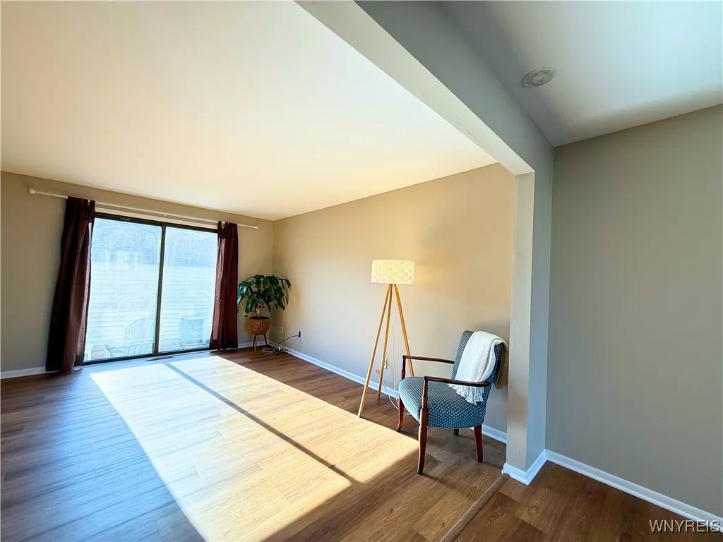 207 Charlesgate Circle, Amherst, New York 14051, Amherst, New York 14051, 3 Bedrooms Bedrooms, 6 Rooms Rooms,2 BathroomsBathrooms,Residential,For Sale,207 Charlesgate Circle, Amherst, New York 14051,B1599312