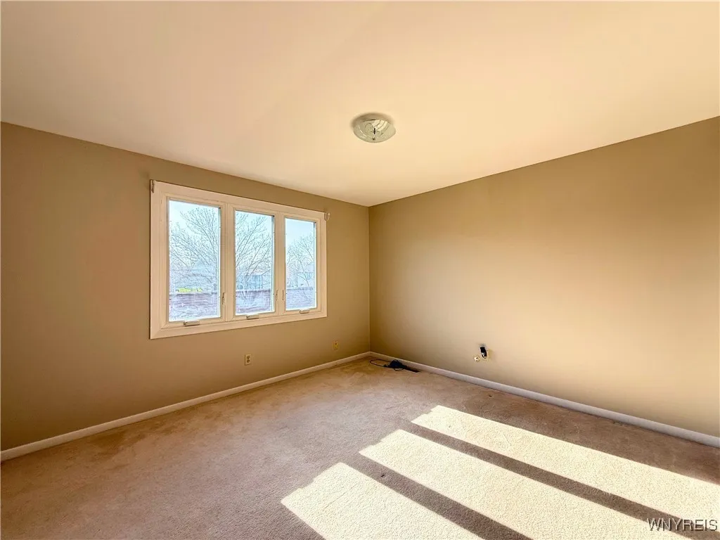 207 Charlesgate Circle, Amherst, New York 14051, Amherst, New York 14051, 3 Bedrooms Bedrooms, 6 Rooms Rooms,2 BathroomsBathrooms,Residential,For Sale,207 Charlesgate Circle, Amherst, New York 14051,B1599312