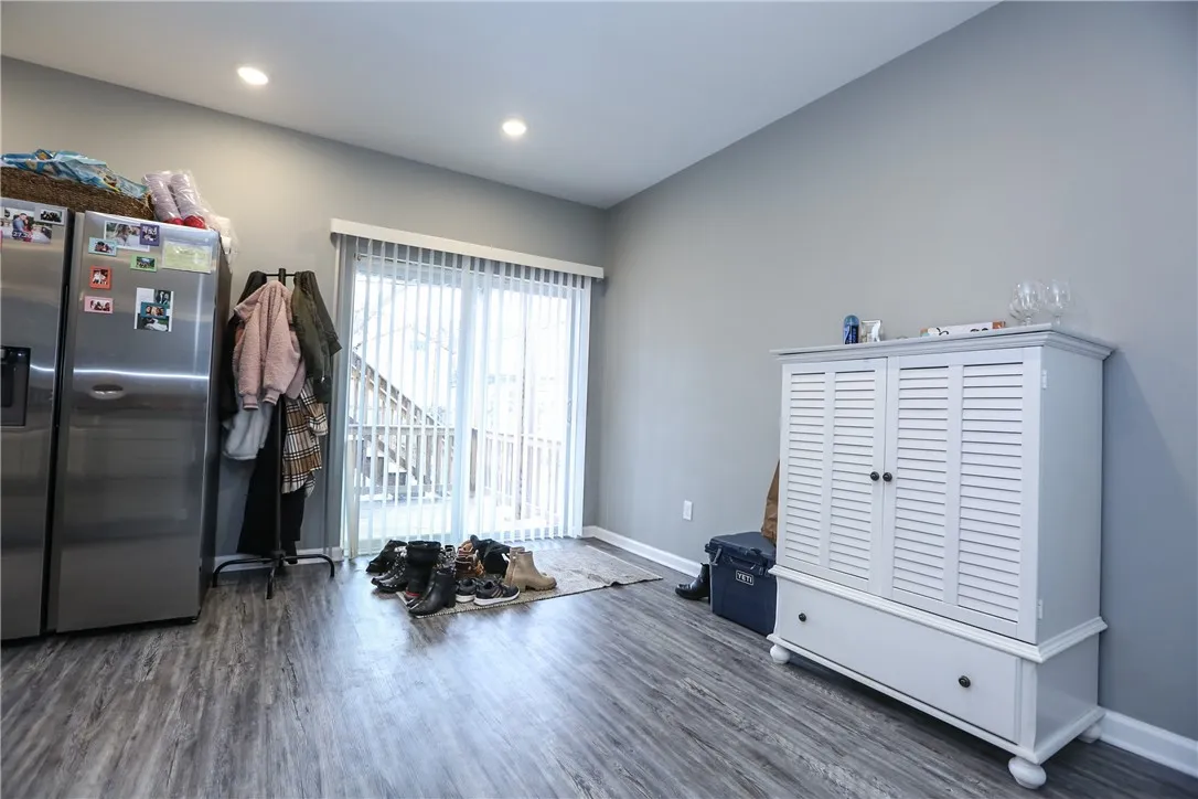36 Tracy Street Down, Rochester, New York 14607, Rochester, New York 14607, 2 Bedrooms Bedrooms, 5 Rooms Rooms,1 BathroomBathrooms,Residential Lease,Closed,36 Tracy Street Down, Rochester, New York 14607,0,R1602300