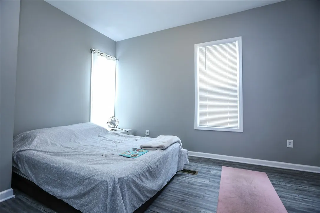 36 Tracy Street Down, Rochester, New York 14607, Rochester, New York 14607, 2 Bedrooms Bedrooms, 5 Rooms Rooms,1 BathroomBathrooms,Residential Lease,Closed,36 Tracy Street Down, Rochester, New York 14607,0,R1602300