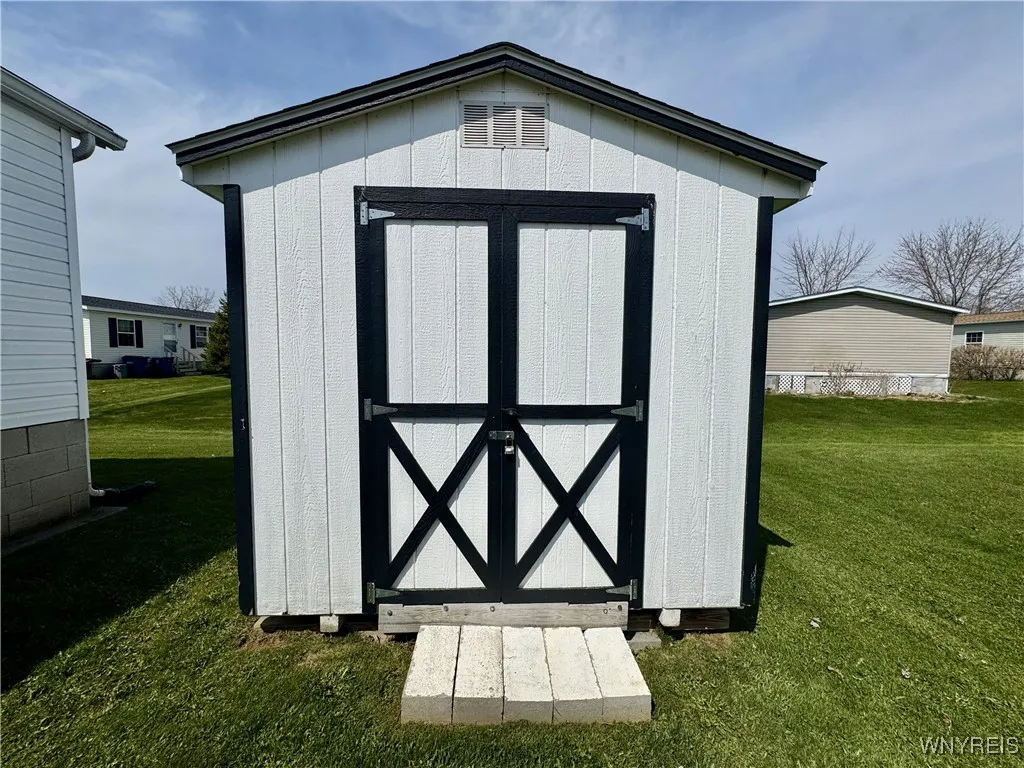 6221 Bayview Station, Newfane, New York 14108, Newfane, New York 14108, 3 Bedrooms Bedrooms, 8 Rooms Rooms,1 BathroomBathrooms,Residential,Closed,6221 Bayview Station, Newfane, New York 14108,0,B1602090