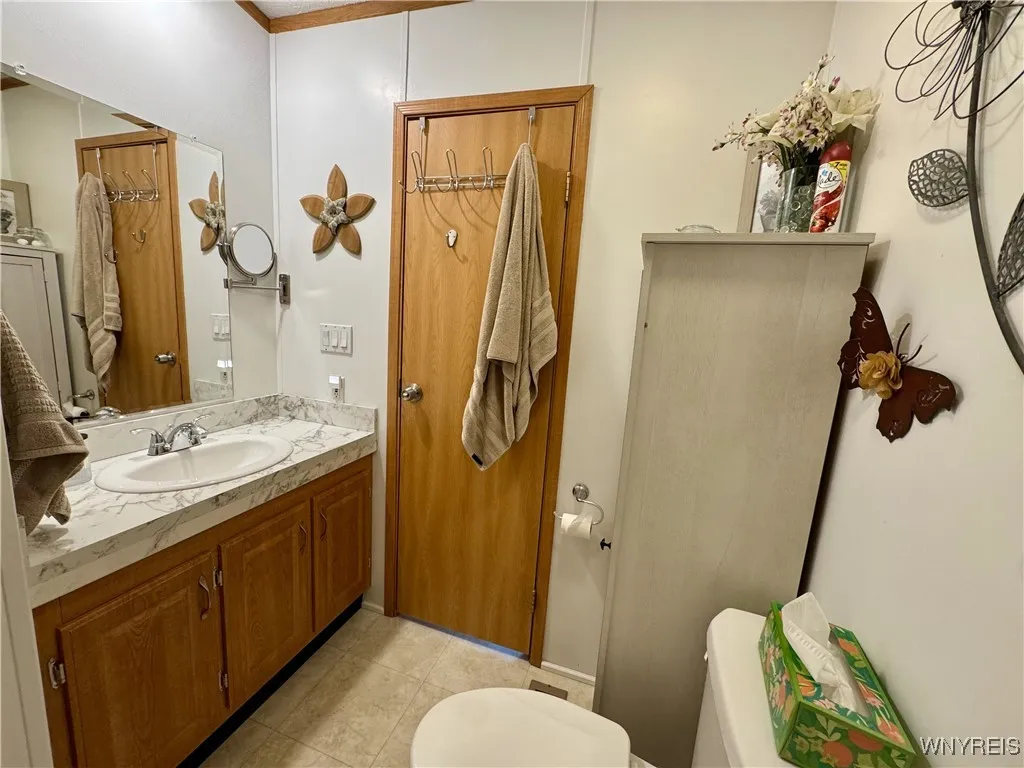6221 Bayview Station, Newfane, New York 14108, Newfane, New York 14108, 3 Bedrooms Bedrooms, 8 Rooms Rooms,1 BathroomBathrooms,Residential,Closed,6221 Bayview Station, Newfane, New York 14108,0,B1602090
