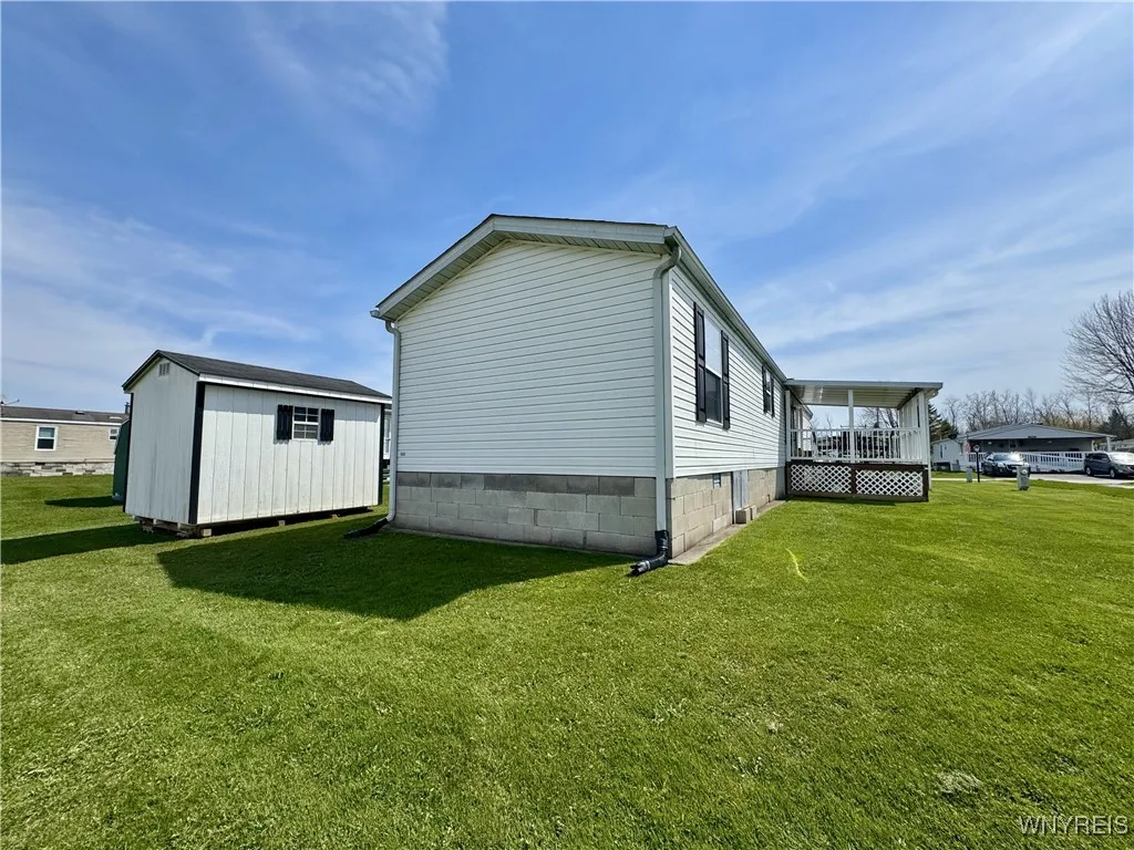 6221 Bayview Station, Newfane, New York 14108, Newfane, New York 14108, 3 Bedrooms Bedrooms, 8 Rooms Rooms,1 BathroomBathrooms,Residential,Closed,6221 Bayview Station, Newfane, New York 14108,0,B1602090