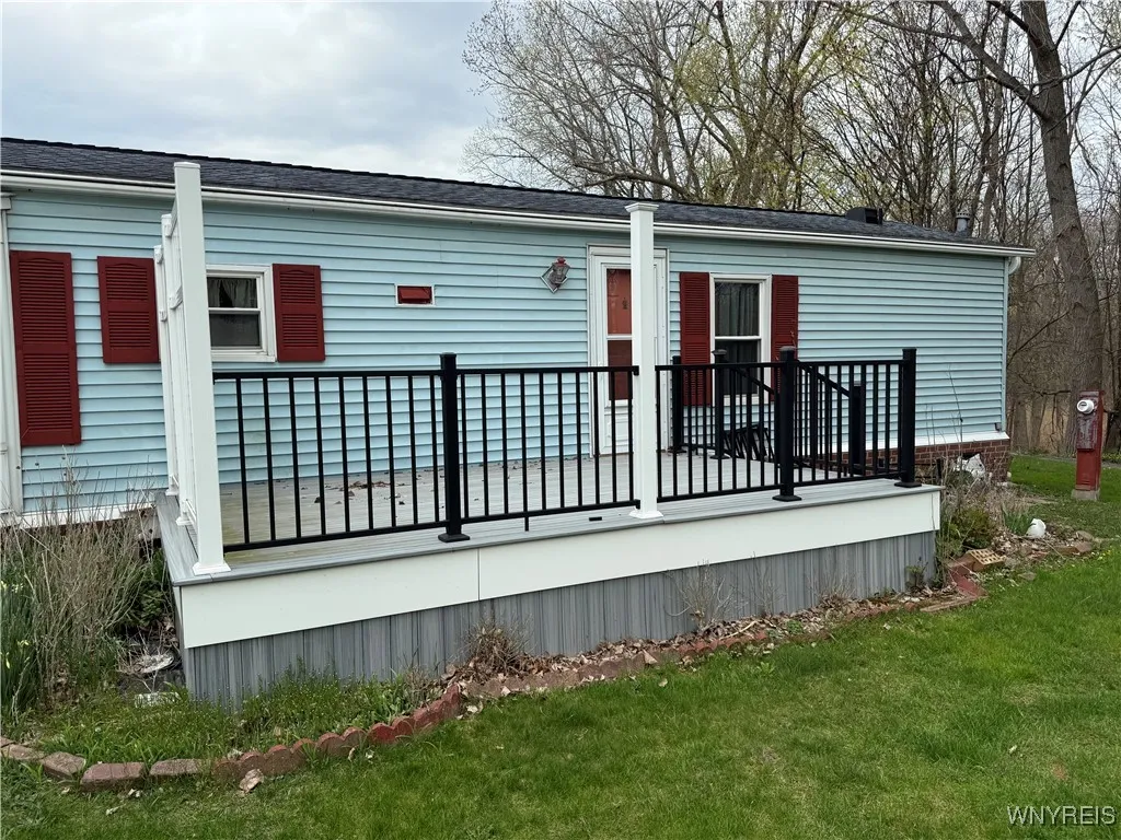 118 Burgundy Circle, West Seneca, New York 14224, West Seneca, New York 14224, 2 Bedrooms Bedrooms, 4 Rooms Rooms,2 BathroomsBathrooms,Residential,Closed,118 Burgundy Circle, West Seneca, New York 14224,B1602316