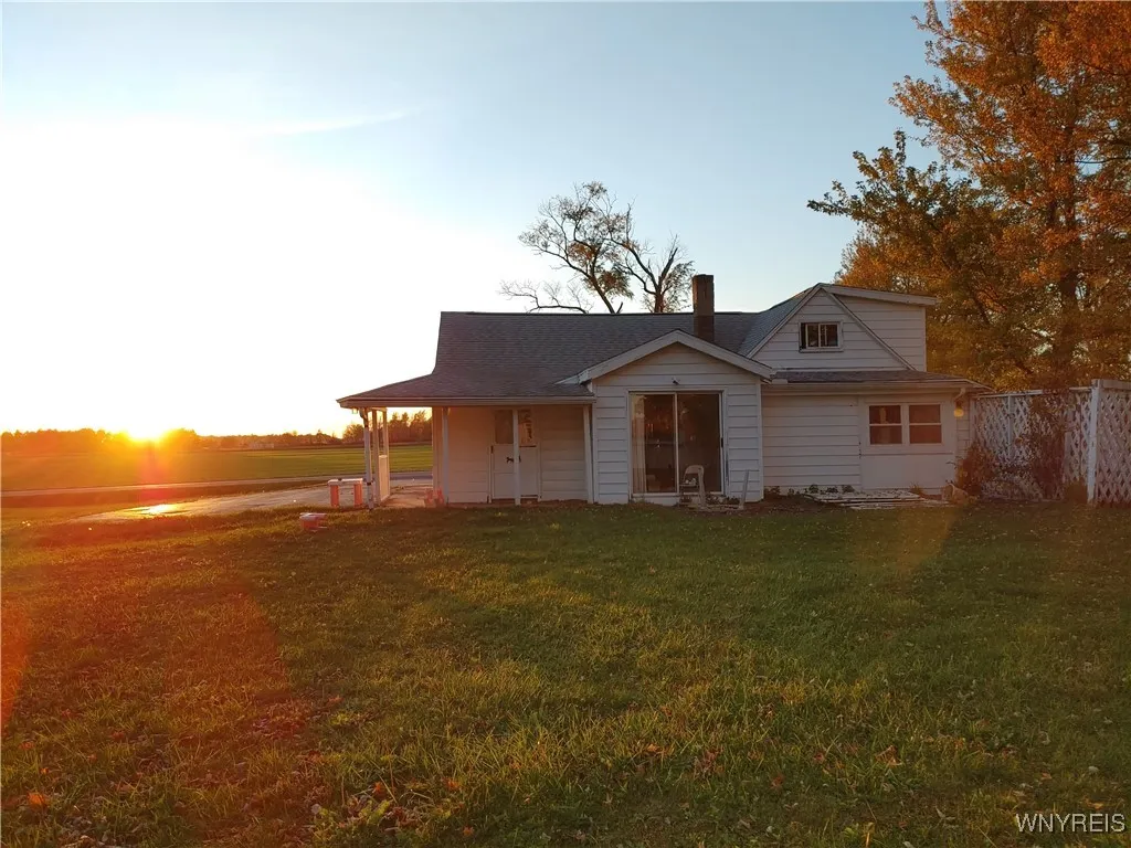 5231 Comstock Road, Cambria, New York 14094, Cambria, New York 14094, 3 Bedrooms Bedrooms, 7 Rooms Rooms,2 BathroomsBathrooms,Residential,Closed,5231 Comstock Road, Cambria, New York 14094,0,B1602447