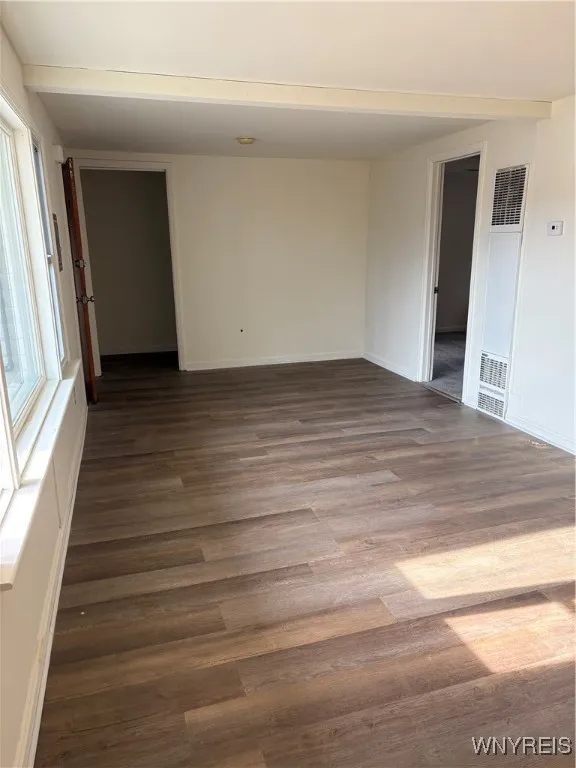 19 California Apt 3, Amherst, New York 14221, Amherst, New York 14221, 1 Bedroom Bedrooms, 3 Rooms Rooms,1 BathroomBathrooms,Residential Lease,Closed,19 California Apt 3, Amherst, New York 14221,0,B1602433