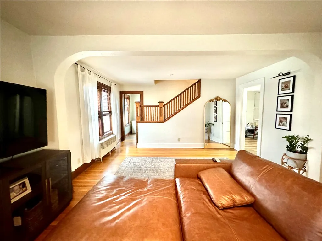 17 Phinn Avenue, Binghamton-city, New York 13903, Binghamton, New York 13903, 3 Bedrooms Bedrooms, 8 Rooms Rooms,1 BathroomBathrooms,Residential,Closed,17 Phinn Avenue, Binghamton-city, New York 13903,0,R1601422