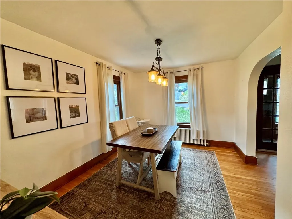 17 Phinn Avenue, Binghamton-city, New York 13903, Binghamton, New York 13903, 3 Bedrooms Bedrooms, 8 Rooms Rooms,1 BathroomBathrooms,Residential,Closed,17 Phinn Avenue, Binghamton-city, New York 13903,0,R1601422