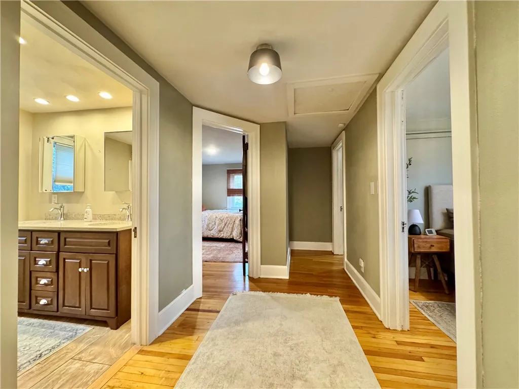 17 Phinn Avenue, Binghamton-city, New York 13903, Binghamton, New York 13903, 3 Bedrooms Bedrooms, 8 Rooms Rooms,1 BathroomBathrooms,Residential,Closed,17 Phinn Avenue, Binghamton-city, New York 13903,0,R1601422