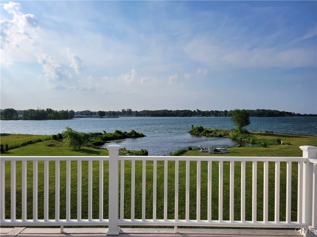 28278 Stony Point Road, Cape Vincent, New York 136, Cape Vincent, New York 13618, 4 Bedrooms Bedrooms, 8 Rooms Rooms,4 BathroomsBathrooms,Residential,For Sale,28278 Stony Point Road, Cape Vincent, New York 136,S1602414