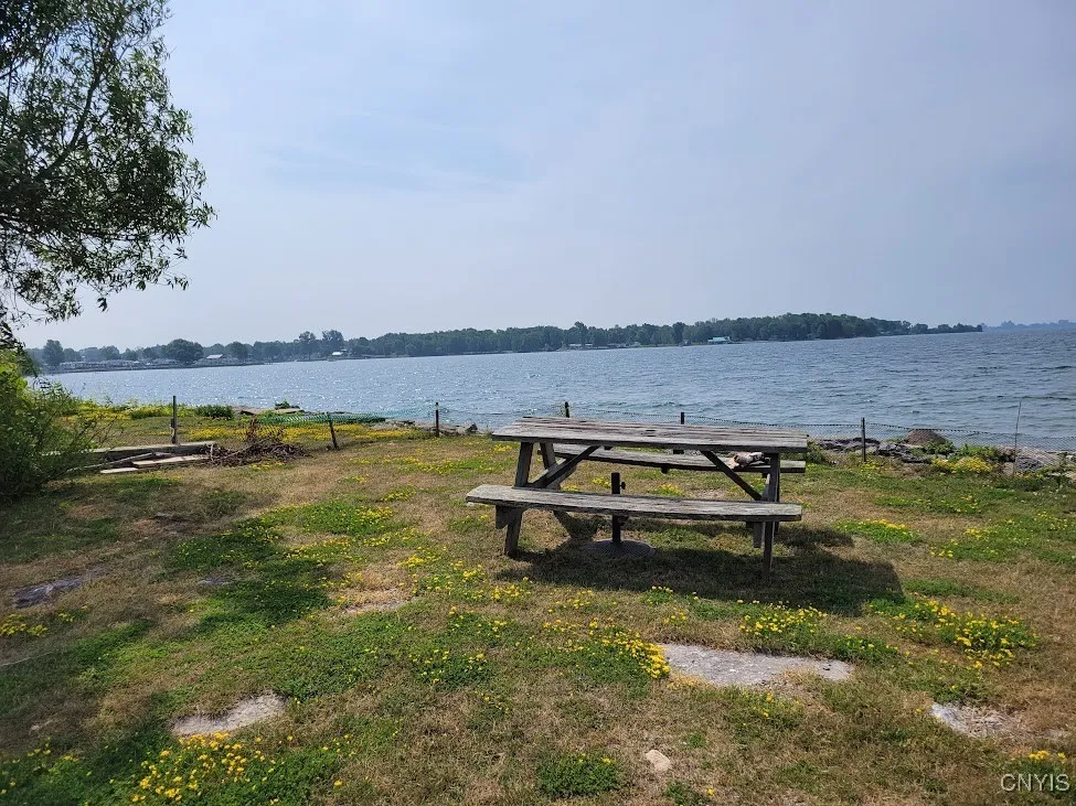 28278 Stony Point Road, Cape Vincent, New York 136, Cape Vincent, New York 13618, 4 Bedrooms Bedrooms, 8 Rooms Rooms,4 BathroomsBathrooms,Residential,For Sale,28278 Stony Point Road, Cape Vincent, New York 136,S1602414