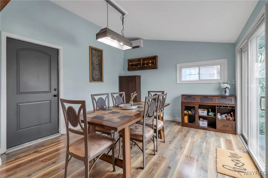 90 Schwegler Road, Grand Island, New York 14072, Grand Island, New York 14072, 3 Bedrooms Bedrooms, 7 Rooms Rooms,1 BathroomBathrooms,Residential,Closed,90 Schwegler Road, Grand Island, New York 14072,0,B1601243