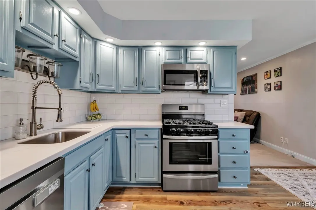 90 Schwegler Road, Grand Island, New York 14072, Grand Island, New York 14072, 3 Bedrooms Bedrooms, 7 Rooms Rooms,1 BathroomBathrooms,Residential,Closed,90 Schwegler Road, Grand Island, New York 14072,0,B1601243