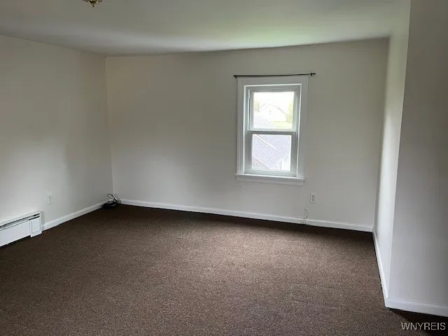 Rear unit upper bedroom 1