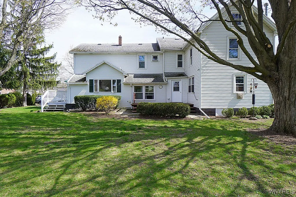 4306 Clark Street, Hamburg, New York 14075, Hamburg, New York 14075, 6 Bedrooms Bedrooms, ,3 BathroomsBathrooms,Residential,Closed,4306 Clark Street, Hamburg, New York 14075,0,B1602601