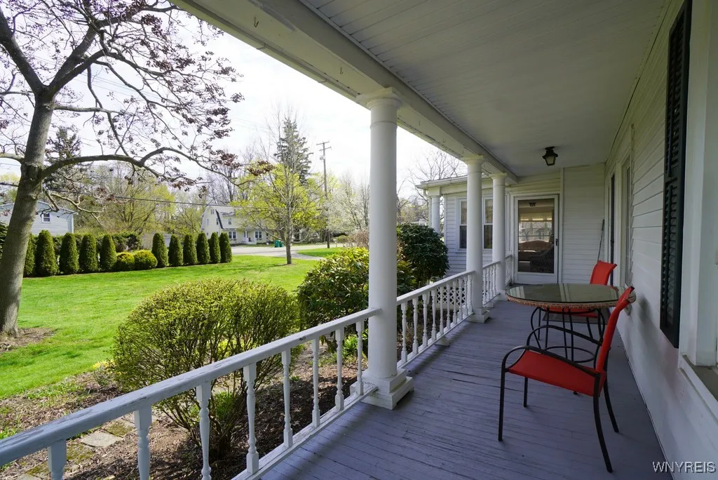 4306 Clark Street, Hamburg, New York 14075, Hamburg, New York 14075, 6 Bedrooms Bedrooms, ,3 BathroomsBathrooms,Residential,Closed,4306 Clark Street, Hamburg, New York 14075,0,B1602601