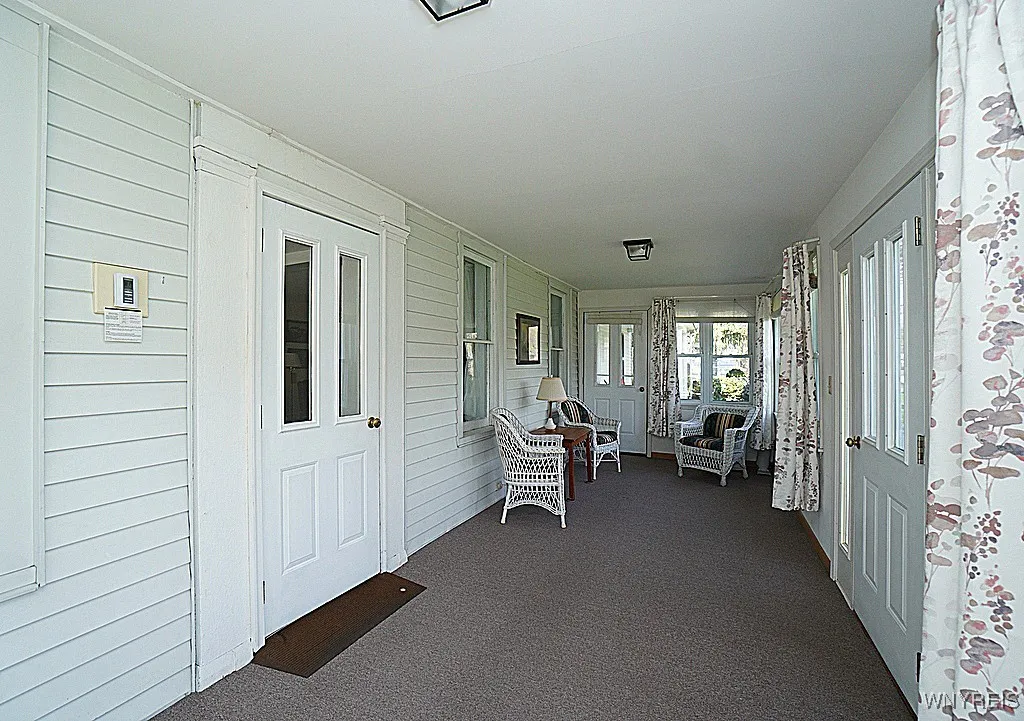 4306 Clark Street, Hamburg, New York 14075, Hamburg, New York 14075, 6 Bedrooms Bedrooms, ,3 BathroomsBathrooms,Residential,Closed,4306 Clark Street, Hamburg, New York 14075,0,B1602601