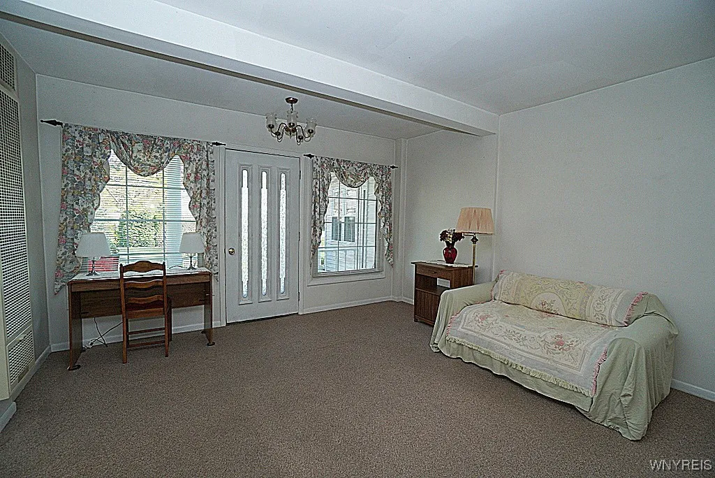 4306 Clark Street, Hamburg, New York 14075, Hamburg, New York 14075, 6 Bedrooms Bedrooms, ,3 BathroomsBathrooms,Residential,Closed,4306 Clark Street, Hamburg, New York 14075,0,B1602601