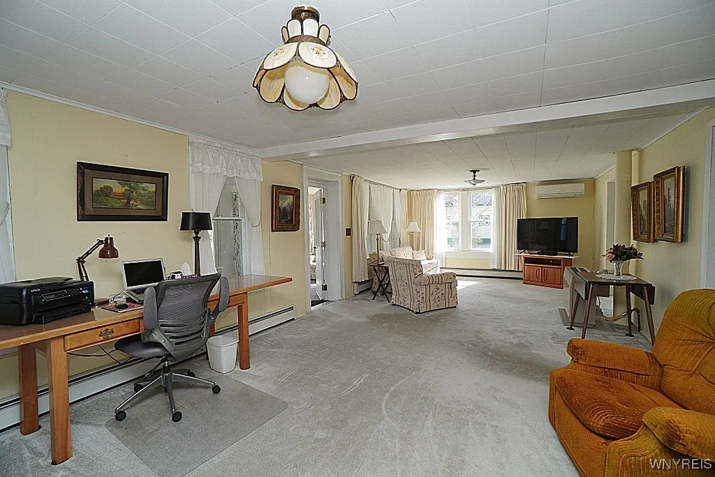 4306 Clark Street, Hamburg, New York 14075, Hamburg, New York 14075, 6 Bedrooms Bedrooms, ,3 BathroomsBathrooms,Residential,Closed,4306 Clark Street, Hamburg, New York 14075,0,B1602601