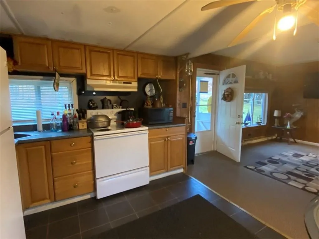 846-848 Silas Tompkins Road, Hancock, New York 127, Hancock, New York 12760, 5 Bedrooms Bedrooms, 9 Rooms Rooms,2 BathroomsBathrooms,Residential,For Sale,846-848 Silas Tompkins Road, Hancock, New York 127,R1602615