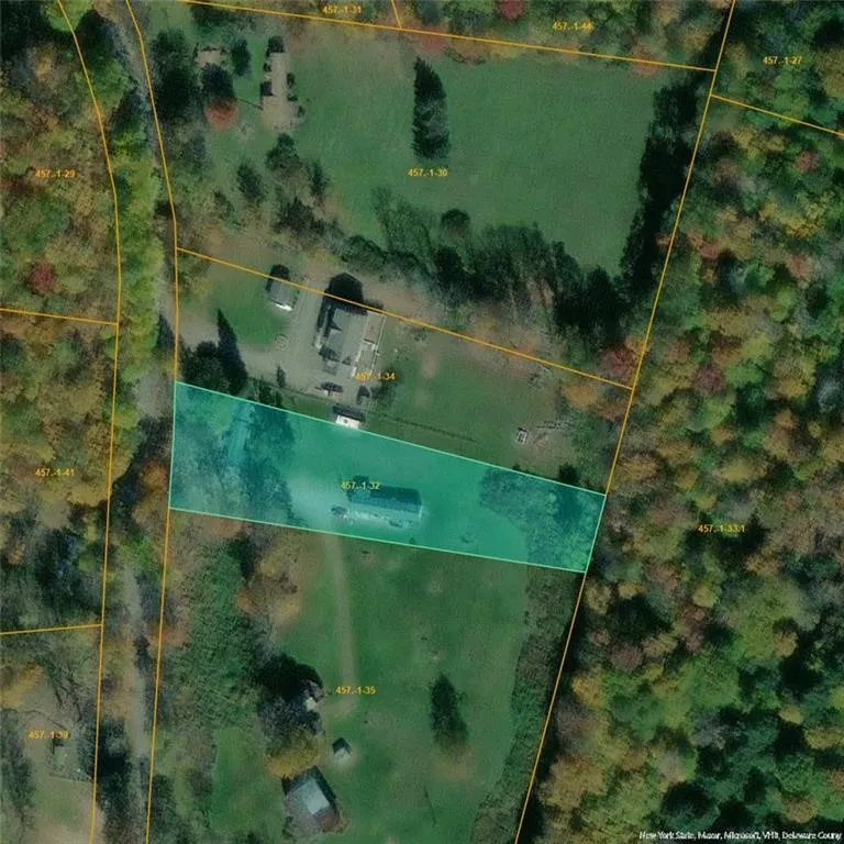 846-848 Silas Tompkins Road, Hancock, New York 127, Hancock, New York 12760, 5 Bedrooms Bedrooms, 9 Rooms Rooms,2 BathroomsBathrooms,Residential,For Sale,846-848 Silas Tompkins Road, Hancock, New York 127,R1602615