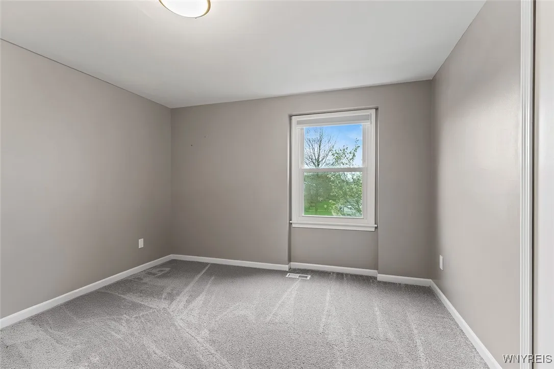 65 Guilford Lane 5, Amherst, New York 14221, Amherst, New York 14221, 2 Bedrooms Bedrooms, 5 Rooms Rooms,1 BathroomBathrooms,Residential,For Sale,65 Guilford Lane 5, Amherst, New York 14221,B1602456