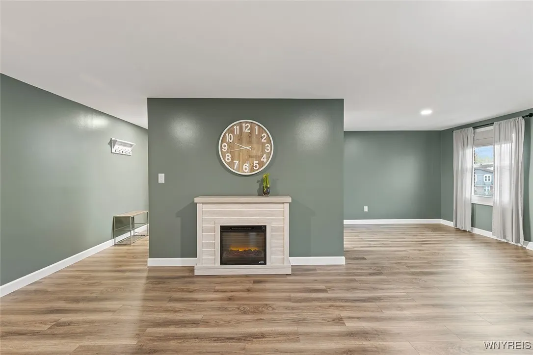 65 Guilford Lane 5, Amherst, New York 14221, Amherst, New York 14221, 2 Bedrooms Bedrooms, 5 Rooms Rooms,1 BathroomBathrooms,Residential,For Sale,65 Guilford Lane 5, Amherst, New York 14221,B1602456