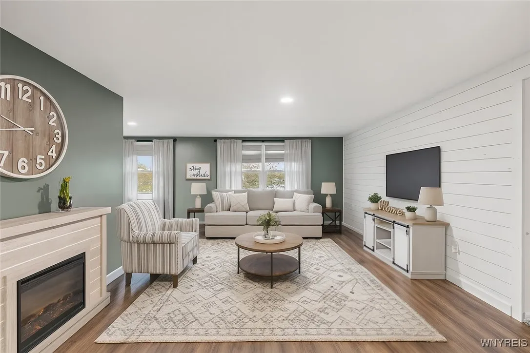 65 Guilford Lane 5, Amherst, New York 14221, Amherst, New York 14221, 2 Bedrooms Bedrooms, 5 Rooms Rooms,1 BathroomBathrooms,Residential,For Sale,65 Guilford Lane 5, Amherst, New York 14221,B1602456