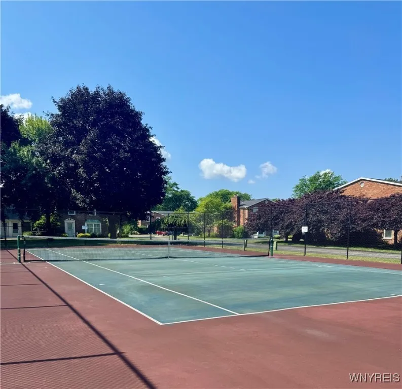 65 Guilford Lane 5, Amherst, New York 14221, Amherst, New York 14221, 2 Bedrooms Bedrooms, 5 Rooms Rooms,1 BathroomBathrooms,Residential,For Sale,65 Guilford Lane 5, Amherst, New York 14221,B1602456
