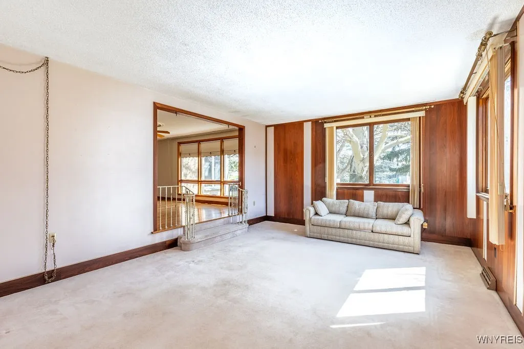 4040 Elma Road, Clarence, New York 14221, Clarence, New York 14221, 4 Bedrooms Bedrooms, 10 Rooms Rooms,2 BathroomsBathrooms,Residential,Closed,4040 Elma Road, Clarence, New York 14221,B1602261